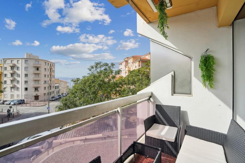 Charmant Appartement Vue Mer 7Eme - Plage 200M Marseilles Buitenkant foto
